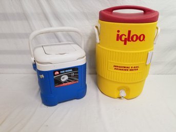 Igloo 12 Qt Ice Cube Cooler & Igloo 5 Gallon Beverage Dispenser