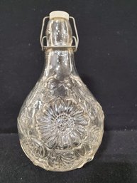 Vintage Swing Top Wine Liquor Decanter Clear Floral Embossed Glass Bottle With Rubber Seal