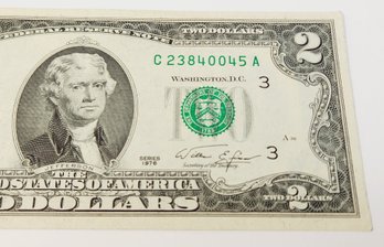 $2 Dollar Crisp Uncirculated Bill 1976 Bicentennial Federal Reserve Note