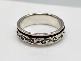 Size 7 Spinner Ring In Sterling Silver