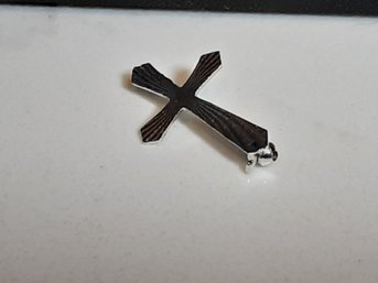 Sterling Silver Cross Pin 1.54 G.
