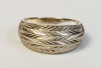 Vintage Sterling Silver Sparkling  Ring