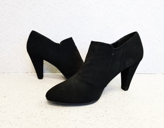 Women's 'impo' Black Faux Suede High Heel Ankle Boots With Side Zipper Size 10