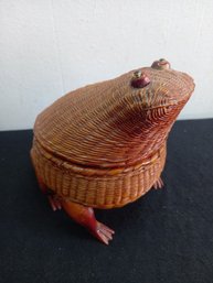 Woven Frog Basket