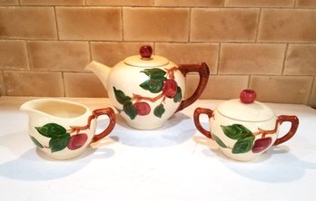 Vintage Franciscan Earthenware Red Apple 4 Cup Teapot And Sugar Bowl With Lid  & Creamer