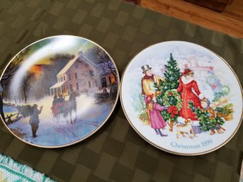 Pair Of Christmas Holiday Plates Trimmed In 22k Gold