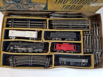 1939 Gilbert American Flyer HO Electric Tru Model Train Set - Appears Complete In Original Box