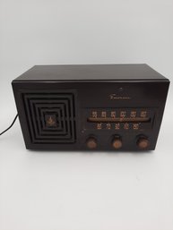 Vintage Emerson Model 125-B Bakelite Radio