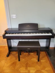 Yamaha Clavinova With Matching Yamaha Bench.  Model CLP-810s. Tested And Working.