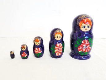 Vintage 1970s Set Of Hand Painted Wooden Russian Nesting Dolls - 5 Dolls Included