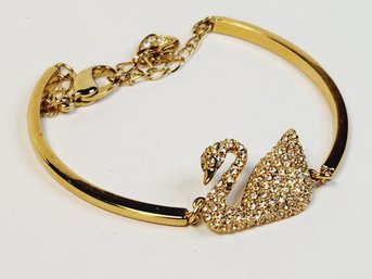 NEW Swarovski Crystal Iconic Swan Bangle Adjustable Chain Gold Plated 5083133 In Box