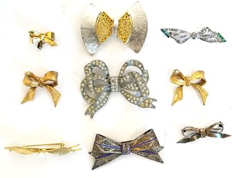 Pretty Selection Of 9 Various Sized Bow Tie Pins & Brooches