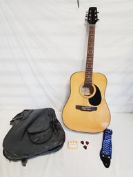LA 150N Acoustic Six String Guitar With Soft Case & Accessories