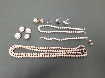 Vintage Pearls Costume Jewelry