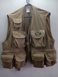 L L Bean Fishing Vest With Accessories Size L