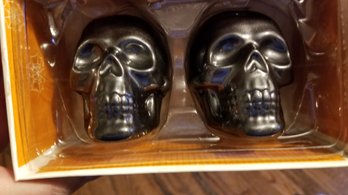 Dark Silver Skull Salt & Pepper Shakers