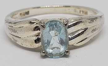 Sterling Silver Size 7 Light Blue Topaz Ring ~ 2.51 Grams