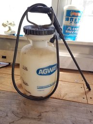 Agway Compressed Air 1 Gallon Pump Bug Sprayer