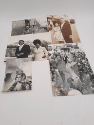 Lot Of 5 Early Press Photos Of Richard Burton And Elizabeth Taylor