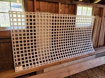 New Decorator's Privacy Square Plastic Lattic Trellis