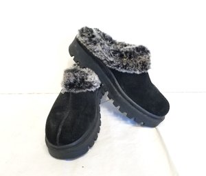 Women's Sketchers Black Suede 'Shindigs' Fortress Chunky Platform Clogs Size 9