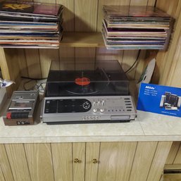 Vintage Miida Home Stereo Model 5070 Turntable, Cassette Tape Player & 2 Speakers INCLUDES Approx 50 33rpms!