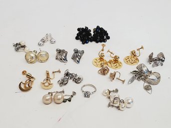 Assorted Vintage & Retro Ladies Clip On Earrings & CZ Solitaire Ring