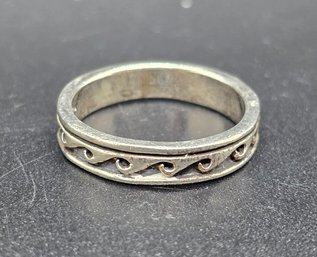 Vintage Sterling Silver Band Ring