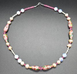 Gorgeous Vintage Multi-color Beaded Necklace