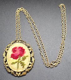 Very Interesting Vintage Pendant Necklace