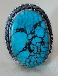 Beautiful Silver Plated Size 9 Turquoise Ring 25.9mm X 19.8mm