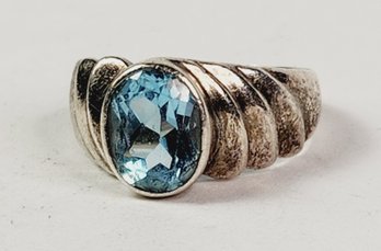 Vintage Solid Sterling Silver Aqua Blue Stone Scalloped Ring