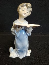 Vintage Lladro 1990 05724 Angelic Voice Figurine Retired