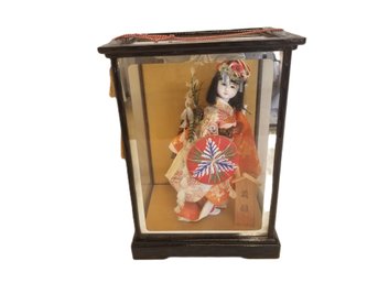 Vintage 1950s Porcelain Japanese Geisha Doll In Glass Case