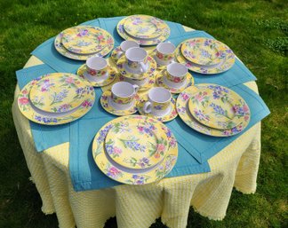 Sue Zipkin Sakura Teacups, Saucers, Lunch & Dinner Plates / Yellow Tablecloth And Emerald Green Placemats