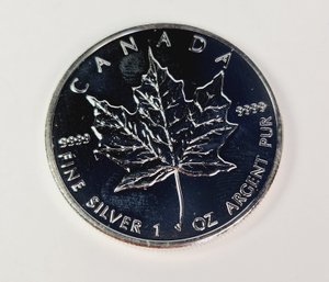 2013 Maple Leaf Canadian Silver Dollar 1 Oz .999 SILVER