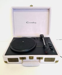 Vintage Croslely Cruiser Deluxe Turntable With Velvet Lilac Case