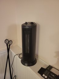 Pelonis Electric Heater. Tested And Working. Less Than 1 Year Old - - - - - - - - - - - - - - - - Loc: Mantle