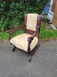 Victorian Style Platform Rocker. Tested And...she Rocks Well - - - - - - - - - - - - - - - - - - - - - - Loc:G