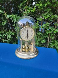 Vintage Elgin Made In The USA Brass Pendulum Quartz Pendulum Clock.   - - - - - - - - - - - --- -   Loc: Keter