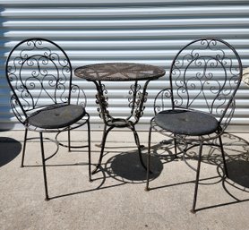 Charming Vintage Metal Bistro Set