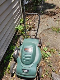 Black & Decker 18in Electric Mower