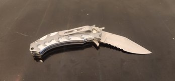 Folding Tactical Knife