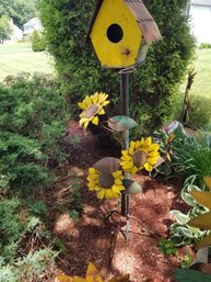 Metal Art Bird House Sunflower Garden Stake Large 5 Feet