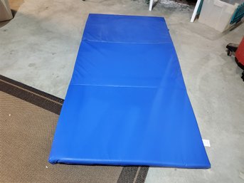 Folding 3 Section Blue Tumbling Gymnastic Work Out Mat