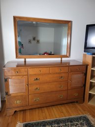 Ethan Allen Baumritter Series Dresser With Mirror.