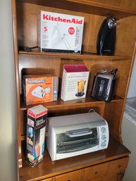 Small Kitchen Appliance Group.  Perfect Group For Your Starter Kitchen Or Just Moving In - - - Loc: LR Table