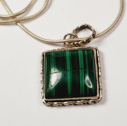 Spectacular Sterling Silver Green MALACHITE   Stone Pendant And Necklace