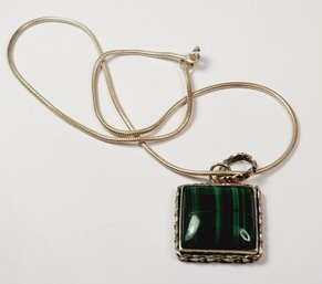 Spectacular Sterling Silver Green MALACHITE   Stone Pendant And Necklace