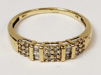 Classic 10k Yellow Gold Classic Diamond Ring